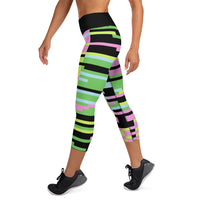 Geometric Style Capri Leggings