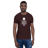 "I'm Not Confused" Unisex Tee'